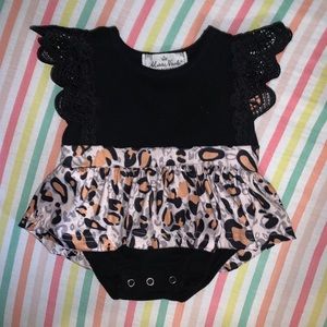 Marie Nicole Clothing leopard bubble